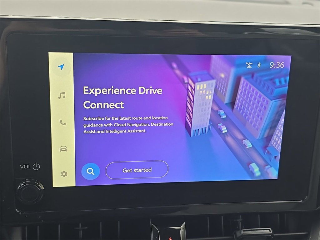 Used 2025 Toyota Corolla Cross L image 23