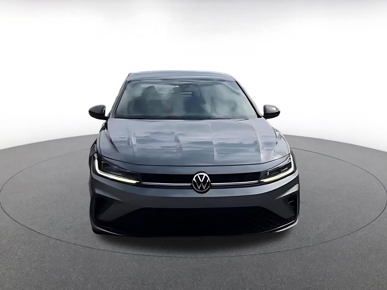 Used 2025 Volkswagen Jetta Sport image 4