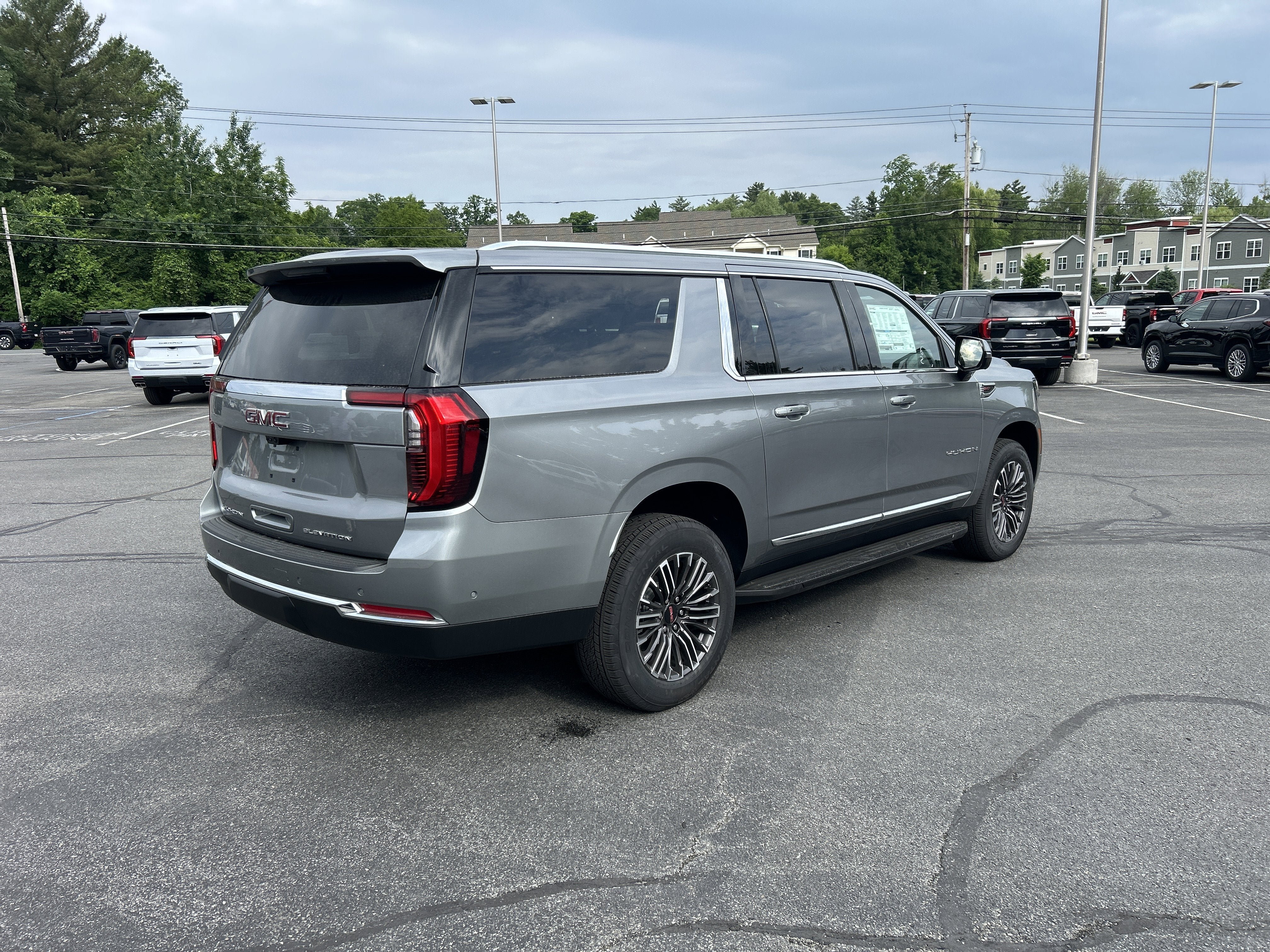 New 2026 GMC Yukon XL Elevation w/ Elevation Premium Package AWD/4WD image 16