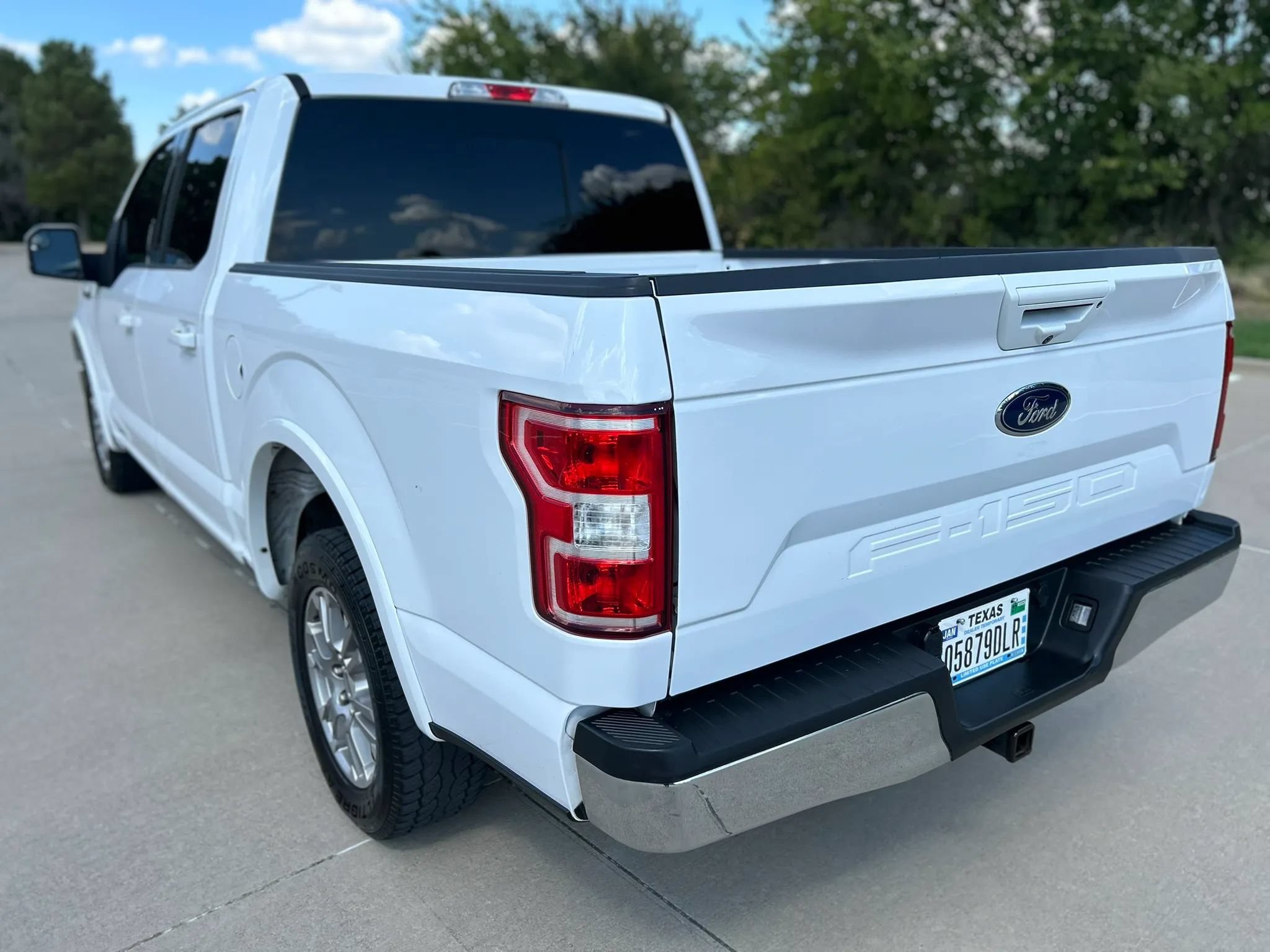 Used 2019 Ford F150 Lariat RWD image 8