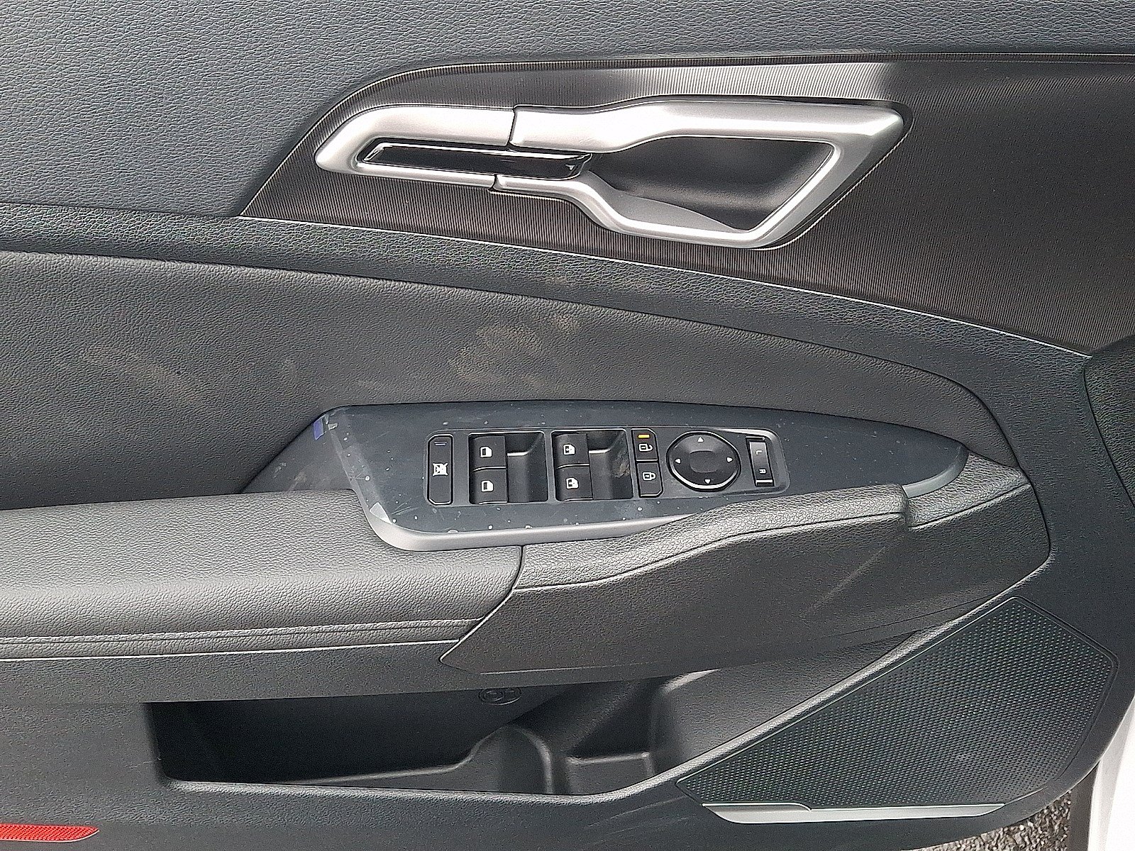 New 2026 Kia Sportage EX FWD image 10