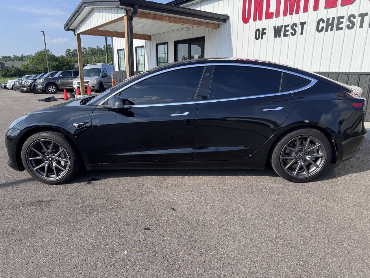 Used 2019 Tesla Model 3 Long Range RWD image 9
