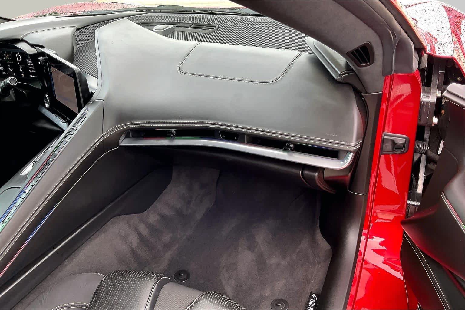 Used 2025 Chevrolet Corvette Z06 RWD image 16