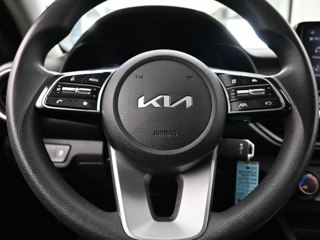 Used 2023 Kia Forte LXS image 22