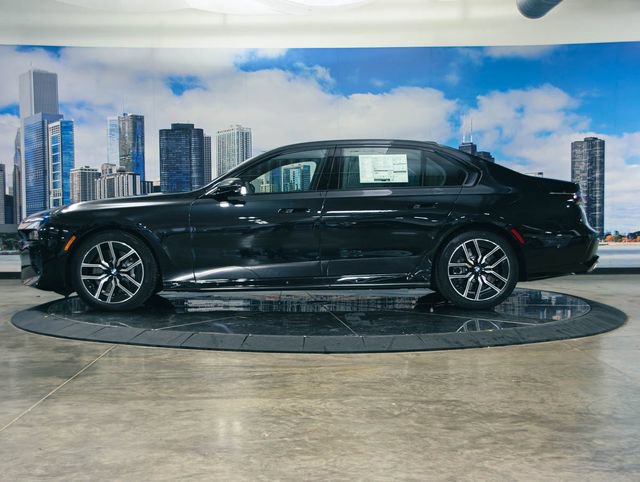 Used 2026 BMW 760i xDrive w/ Executive Package AWD/4WD image 6