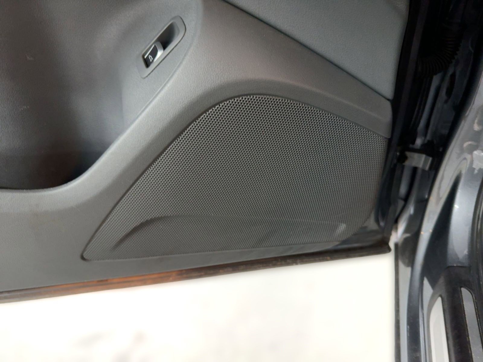 Used 2013 Audi Q5 2.0T Premium Plus w/ Premium Plus Pkg image 22