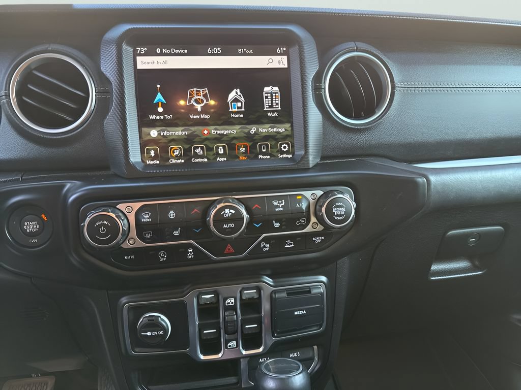 Used 2020 Jeep Gladiator Overland w/ Dual Top Group AWD/4WD image 26