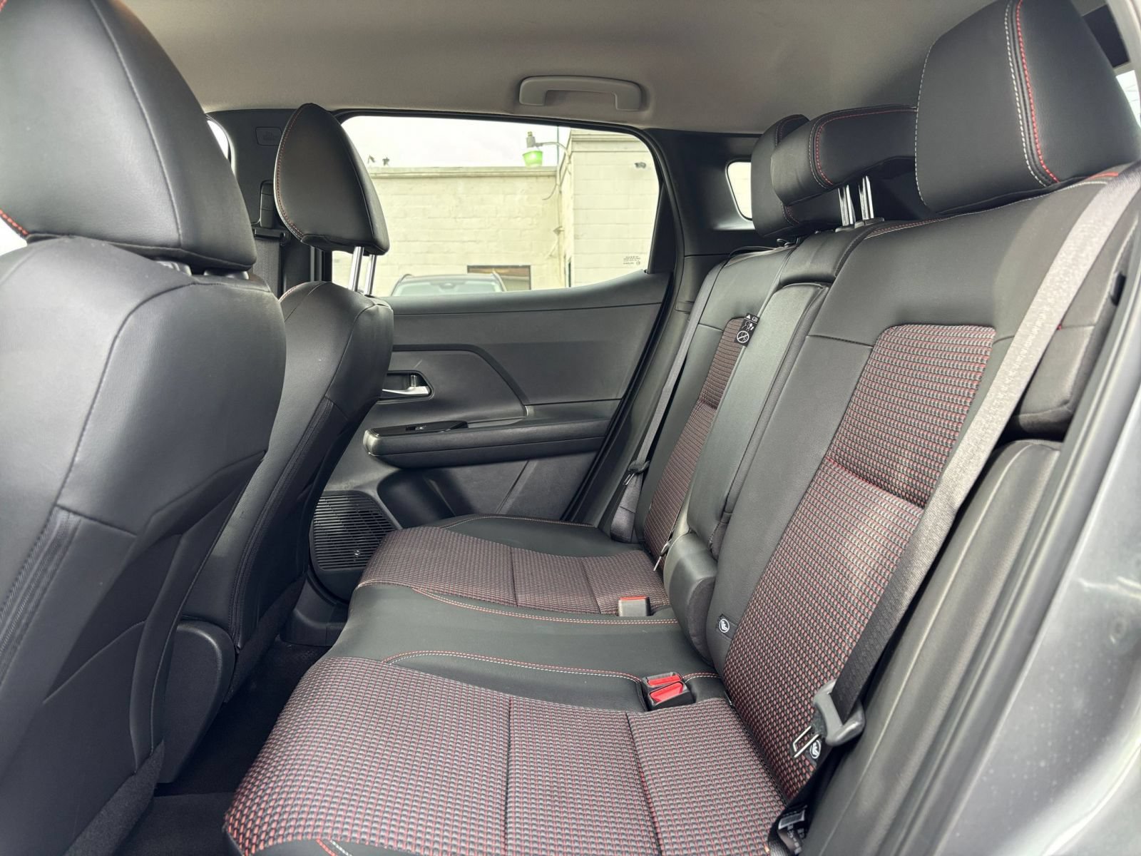 Used 2026 Nissan Kicks SR AWD/4WD image 24