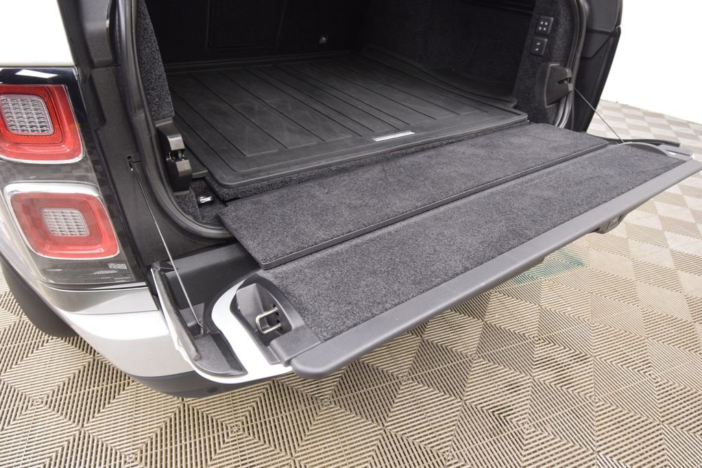 Used 2021 Land Rover Range Rover P525 Westminster Edition LWB image 31