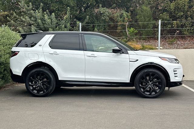 Certified 2025 Land Rover Discovery Sport Dynamic SE AWD/4WD image 6