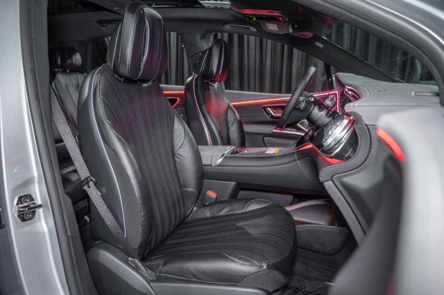 New 2026 Mercedes-Benz EQS 400 4MATIC SUV image 15