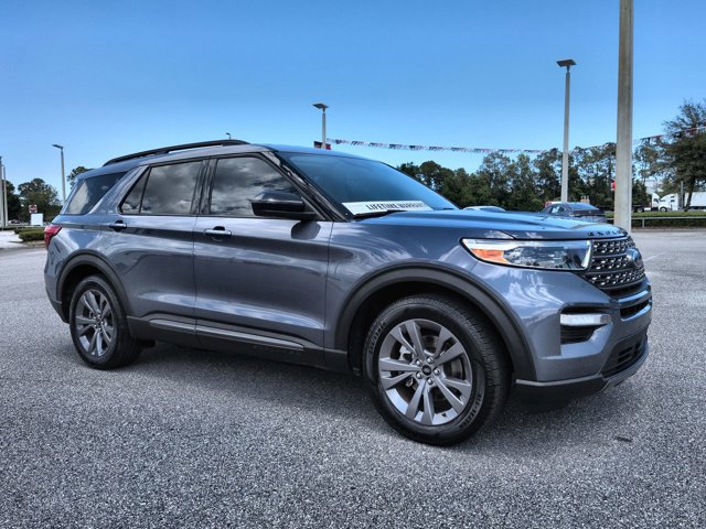 Used 2021 Ford Explorer XLT w/ Equipment Group 202A RWD image 3