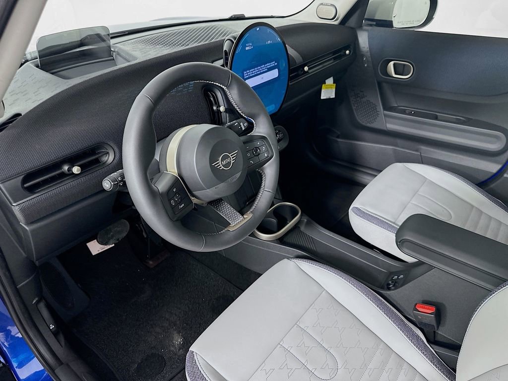 Certified 2025 MINI Cooper S image 9