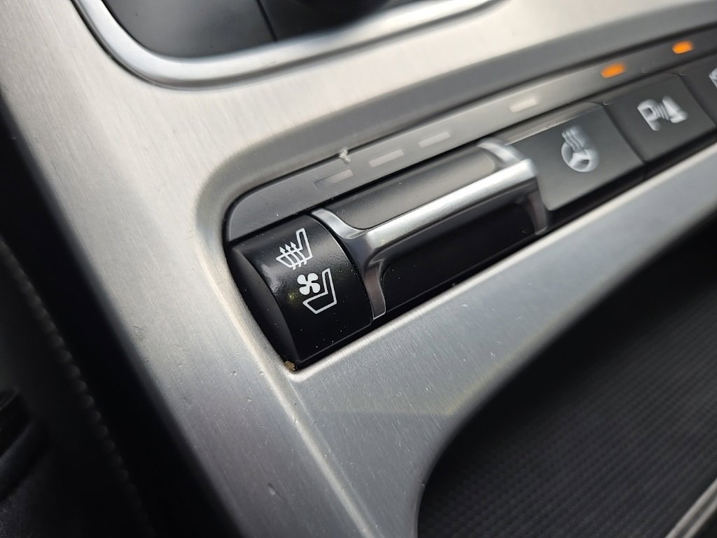 Used 2020 Kia Stinger GT2 image 64