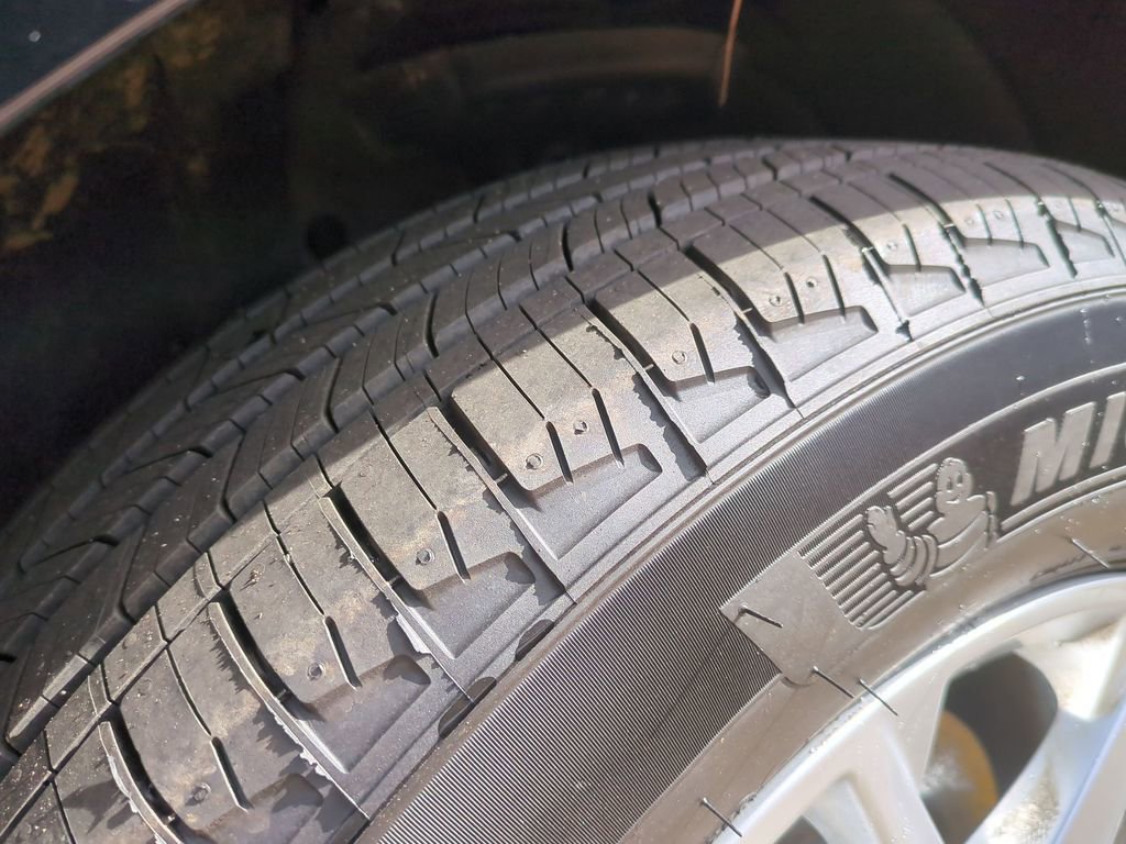 Used 2023 Chevrolet Equinox LT image 11