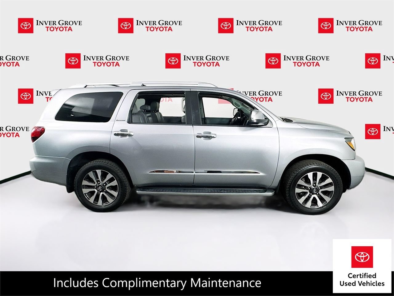 Used 2019 Toyota Sequoia Limited w/ Safety & Convenience Package AWD/4WD image 4