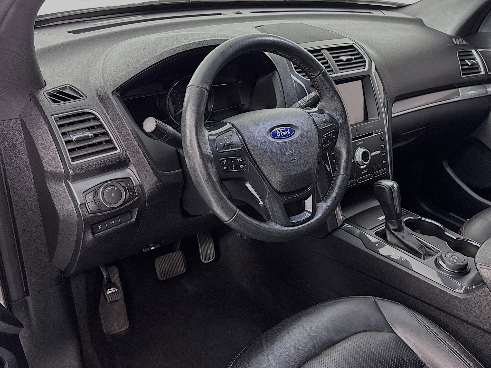 Used 2018 Ford Explorer Sport w/ Equipment Group 401A image 9