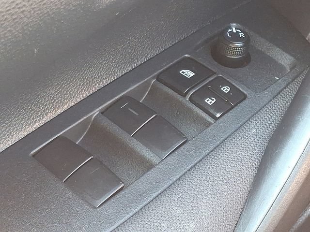 Used 2025 Toyota Corolla LE FWD image 22