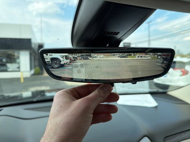 Used 2022 GMC Acadia Denali w/ Black Diamond Edition image 27