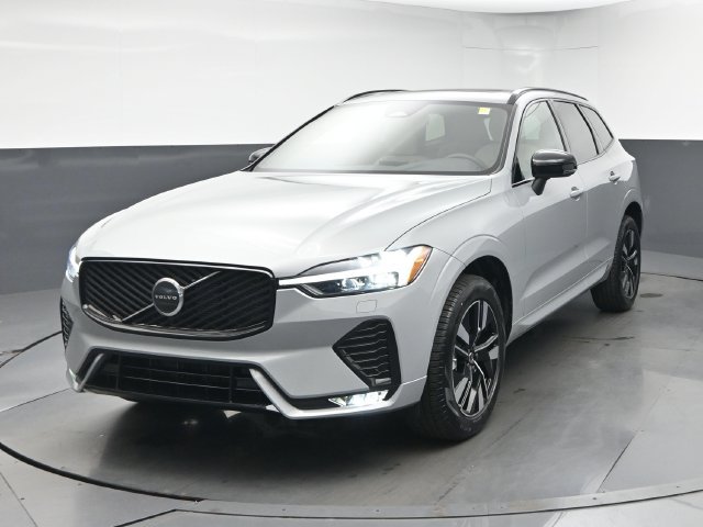 New 2027 Volvo XC60 B5 Core AWD/4WD image 3