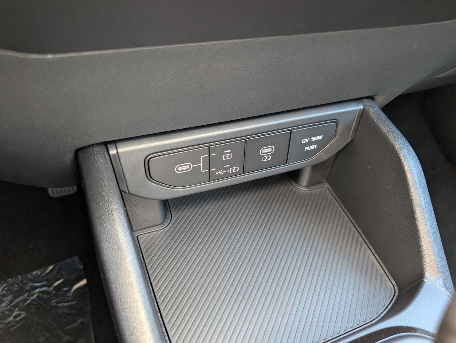 New 2026 Kia K4 FWD image 22