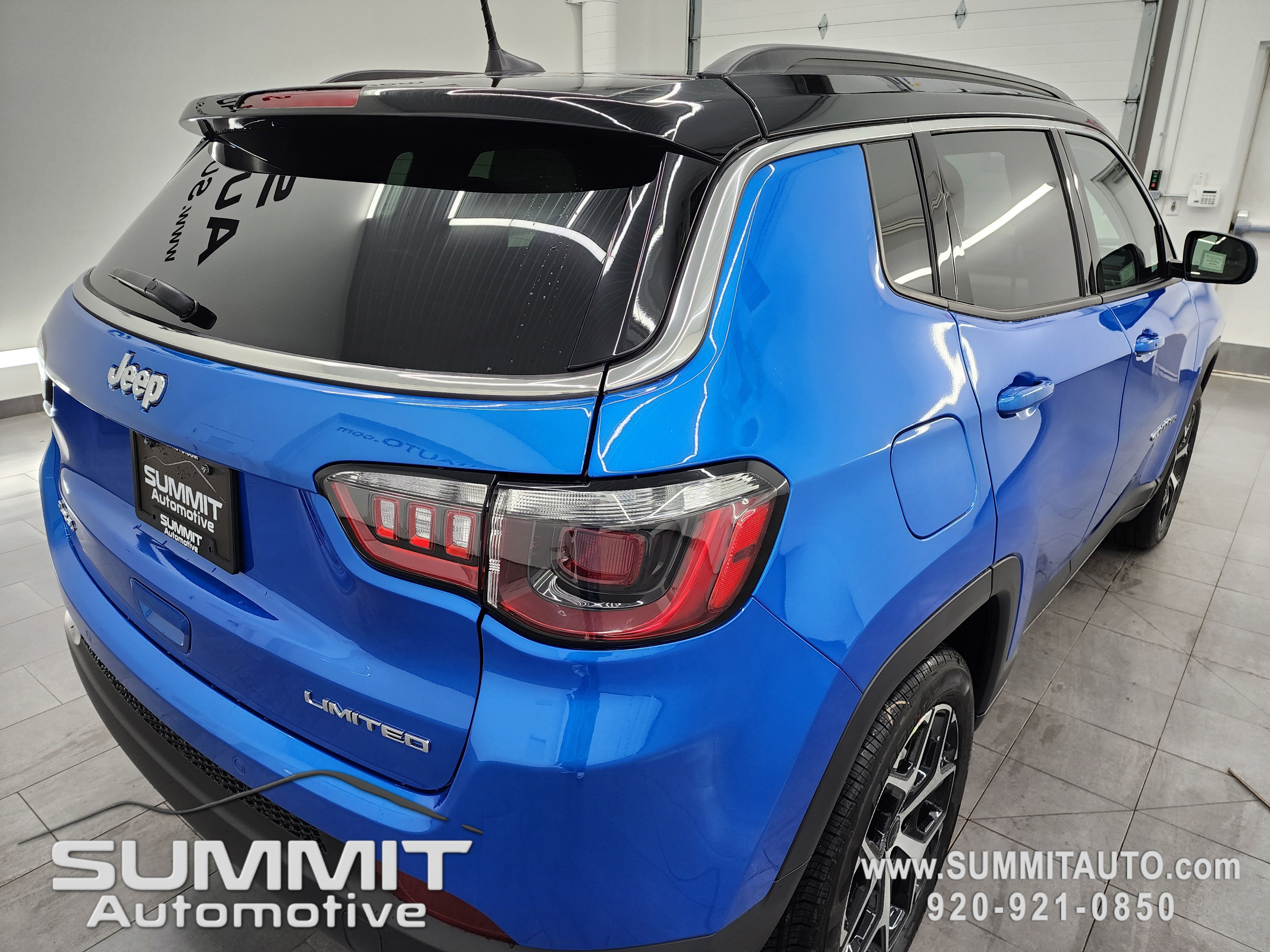 New 2026 Jeep Compass Limited w/ Sun, Sound & Navigation Group image 5