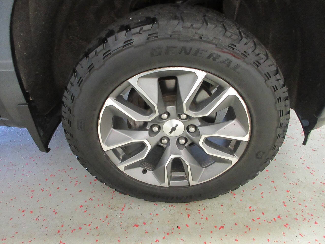 Used 2019 Chevrolet Silverado 1500 RST image 19