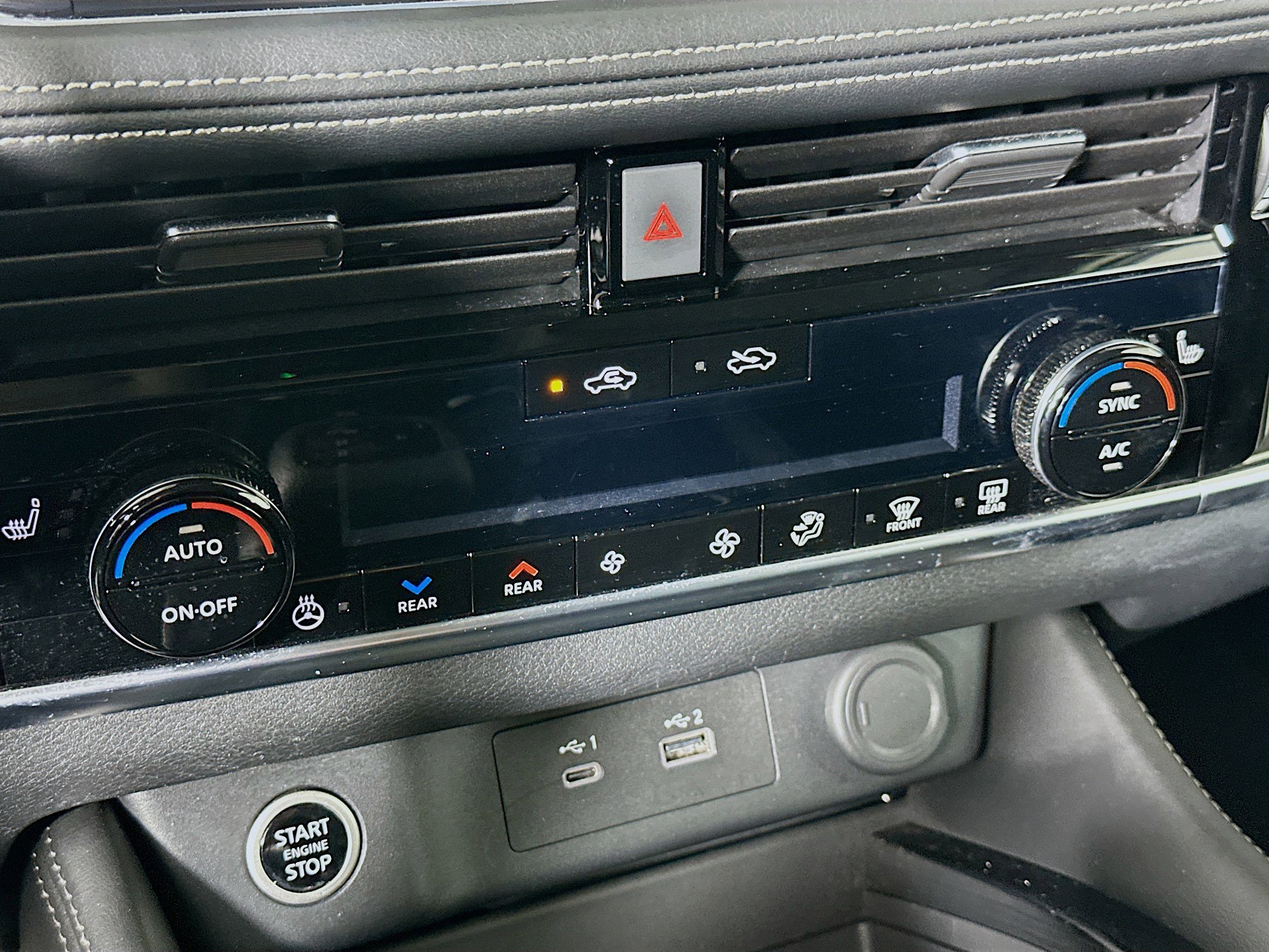 Used 2023 Nissan Rogue SL w/ SL Premium Package image 24