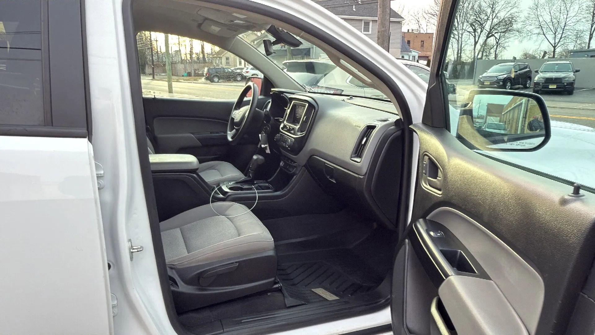 Used 2021 Chevrolet Colorado W/T w/ Custom Special Edition image 24