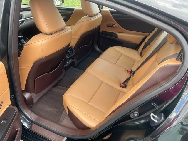 Used 2021 Lexus ES 350 Premium image 15