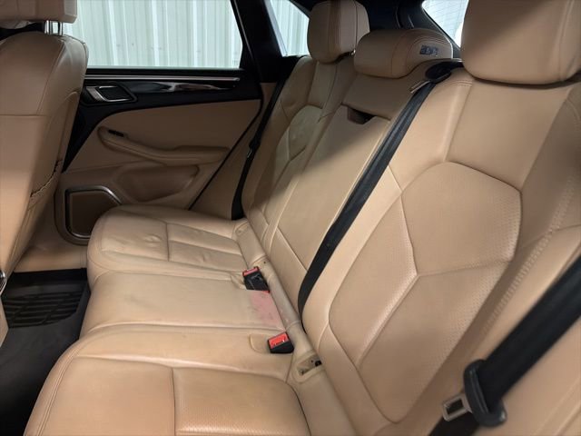 Used 2019 Porsche Macan AWD/4WD image 15