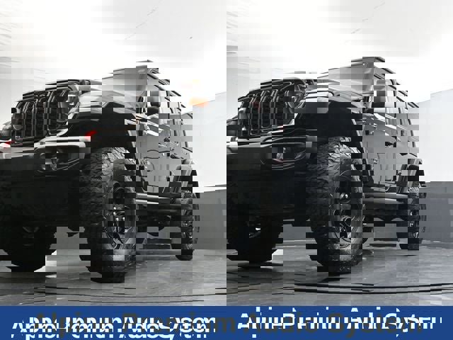 Used 2024 Jeep Wrangler Unlimited Rubicon w/ Technology Group image 30