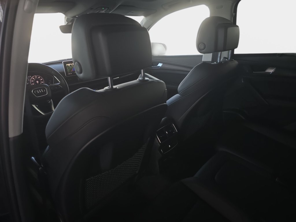 Used 2019 Audi Q5 2.0T w/ Premium Plus Package AWD/4WD image 10