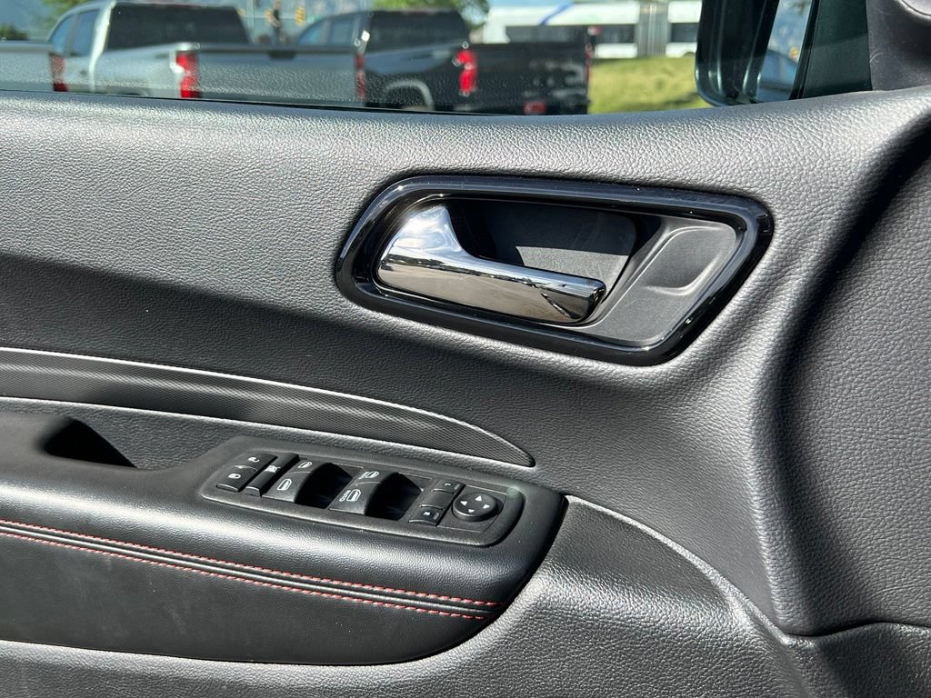Used 2025 Dodge Durango GT RWD image 29