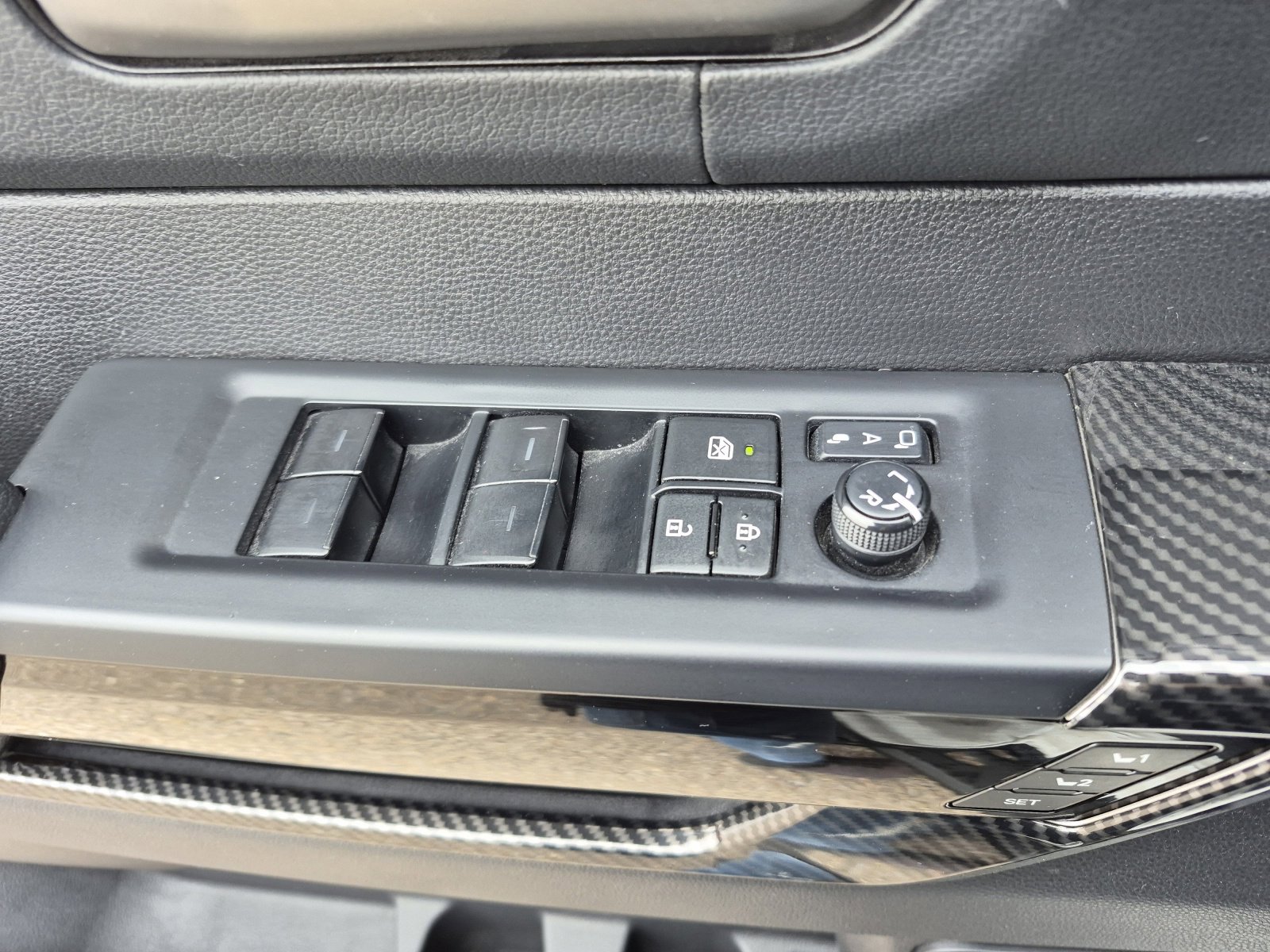 Used 2022 Toyota Tundra Limited image 14