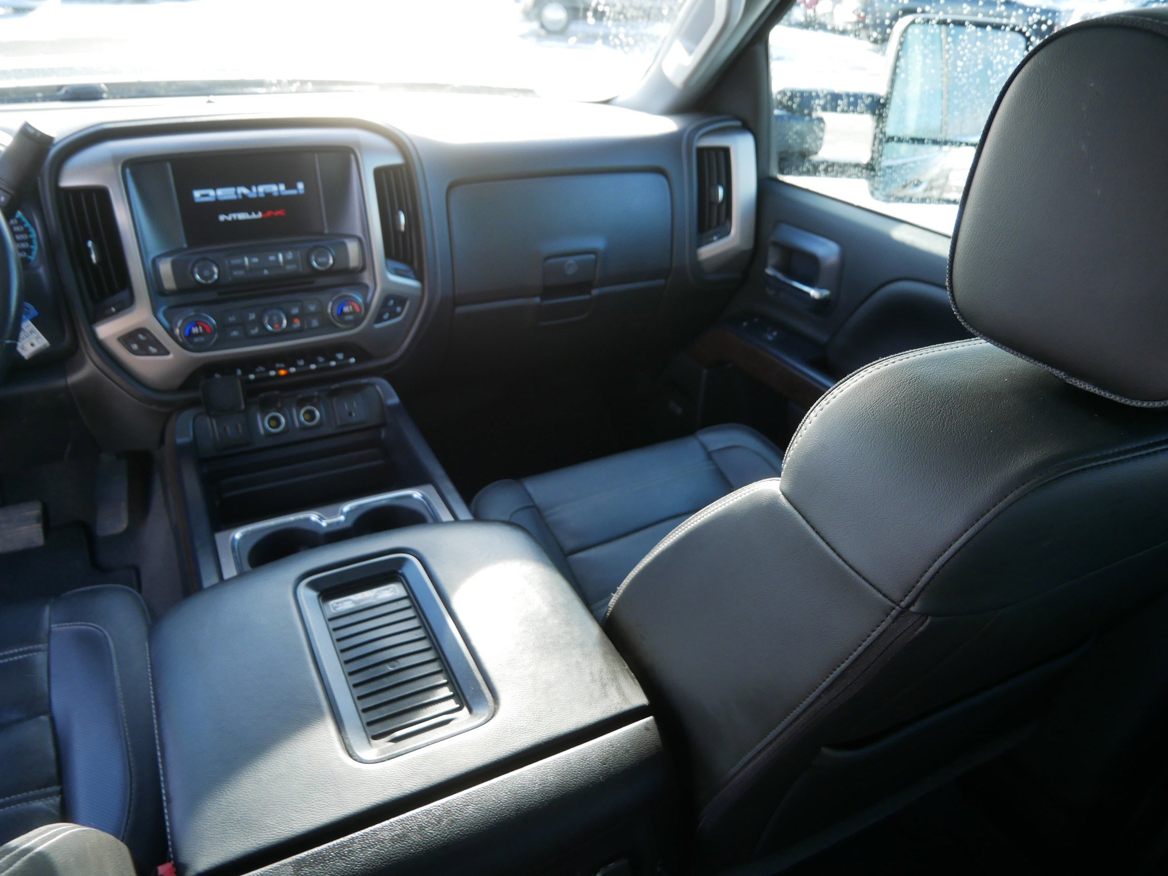 Used 2019 GMC Sierra 3500 Denali w/ Duramax Plus Package image 11