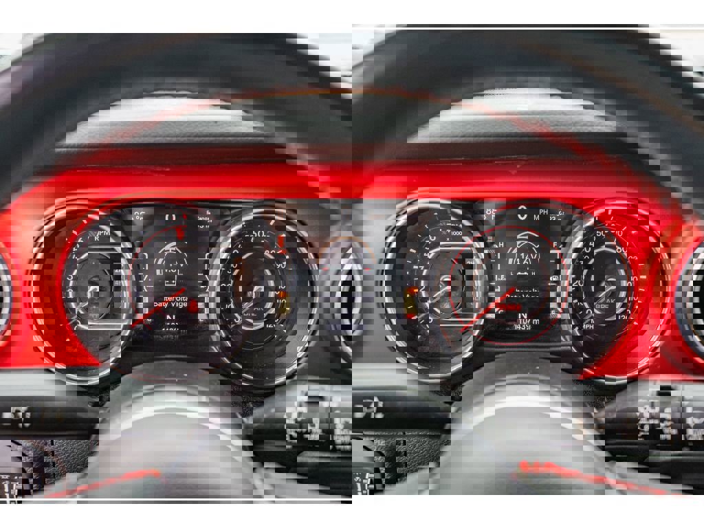 Used 2018 Jeep Wrangler Unlimited Rubicon w/ Dual Top Group image 13