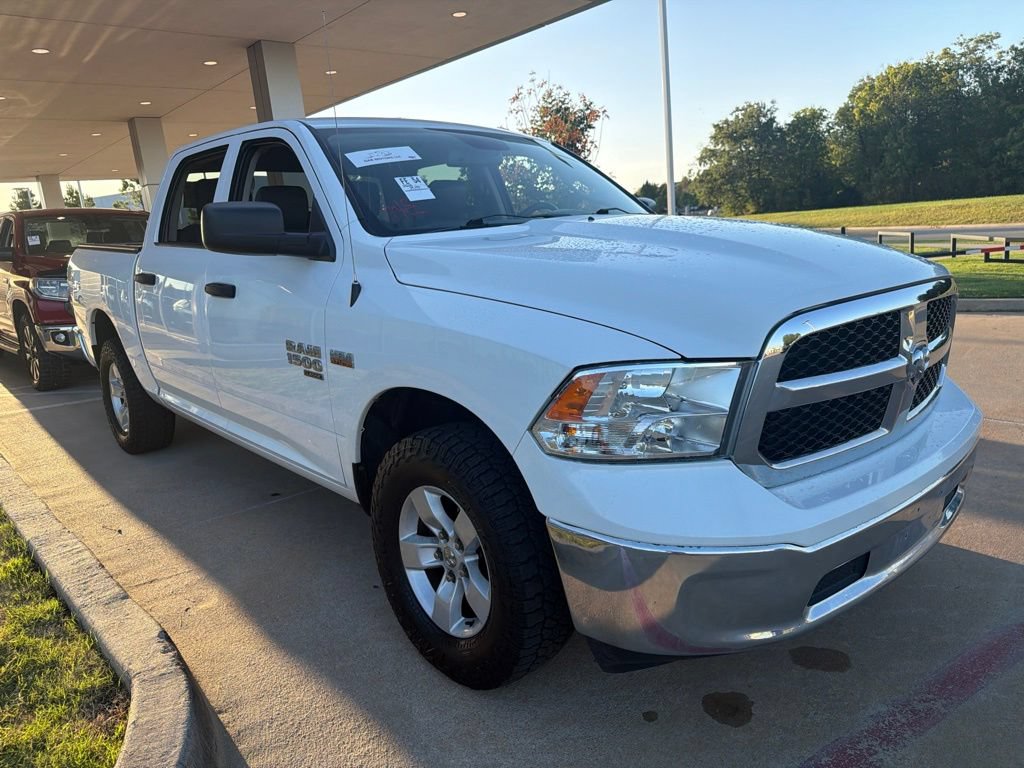Used 2020 RAM 1500 Tradesman w/ Chrome Appearance Group AWD/4WD image 3