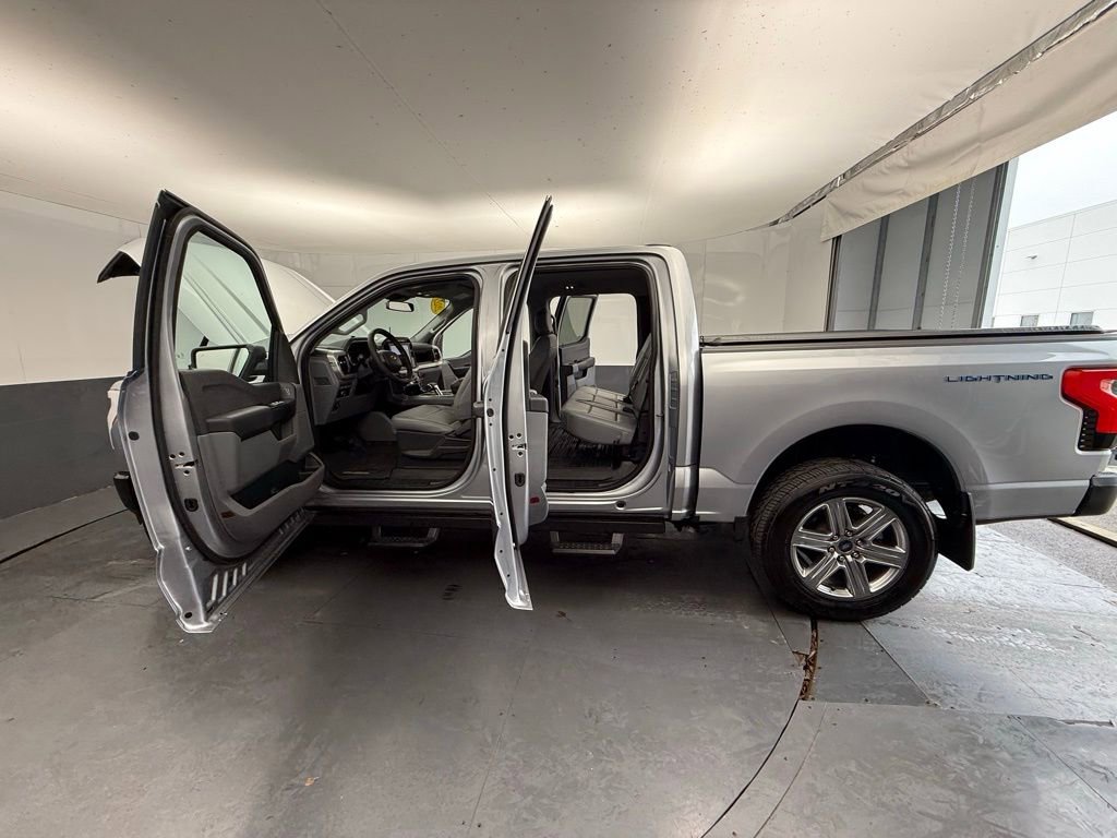 Used 2023 Ford F150 Lightning Pro w/ Tow Technology Package image 17