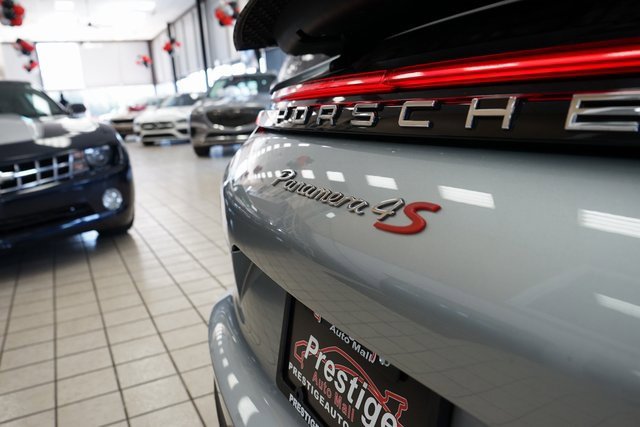 Used 2019 Porsche Panamera 4 image 16