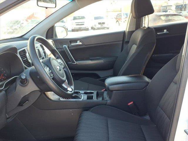 Used 2019 Kia Sportage LX AWD/4WD image 17