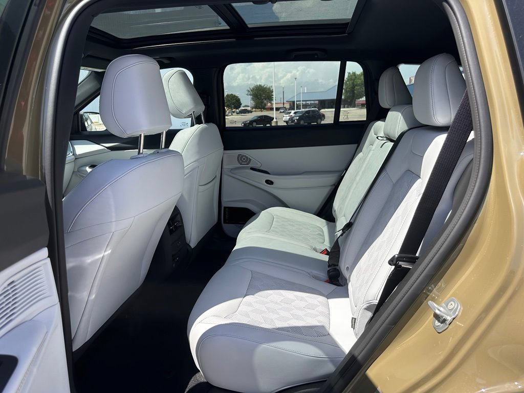 New 2026 Jeep Cherokee Overland w/ Advanced Pro Tech Group AWD/4WD image 17