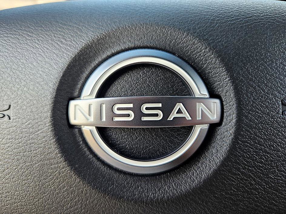 New 2026 Nissan Armada SL w/ Captain's Chari Seat Package image 26