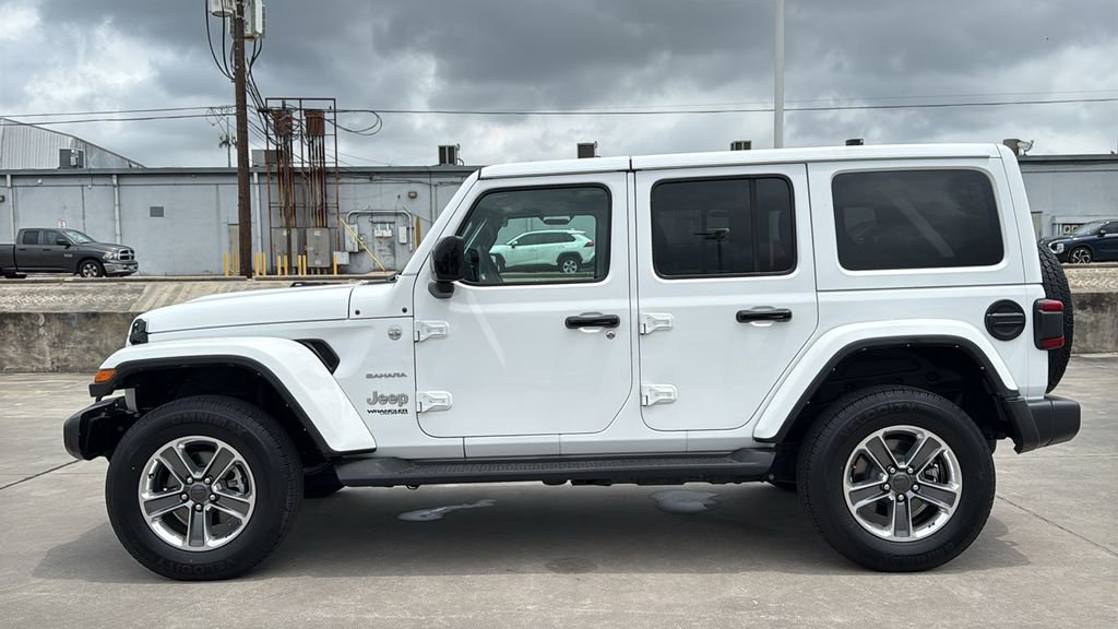 Used 2021 Jeep Wrangler Unlimited Sahara w/ LED Lighting Group AWD/4WD video 2