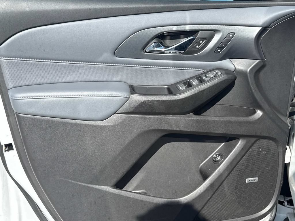 Used 2019 Chevrolet Traverse Premier w/ Driver Confidence II Package FWD image 22