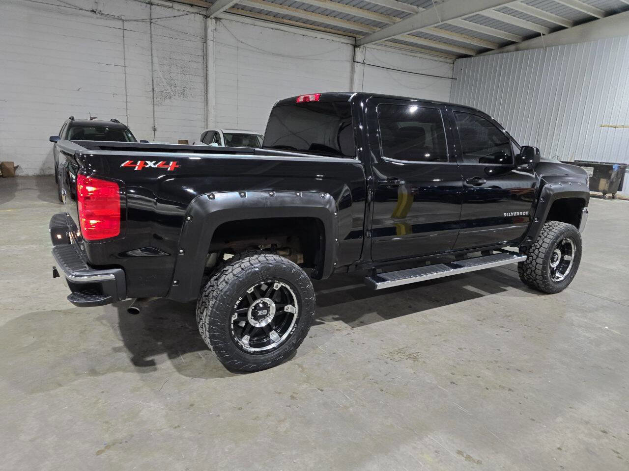 Used 2018 Chevrolet Silverado 1500 LT w/ All Star Edition image 14