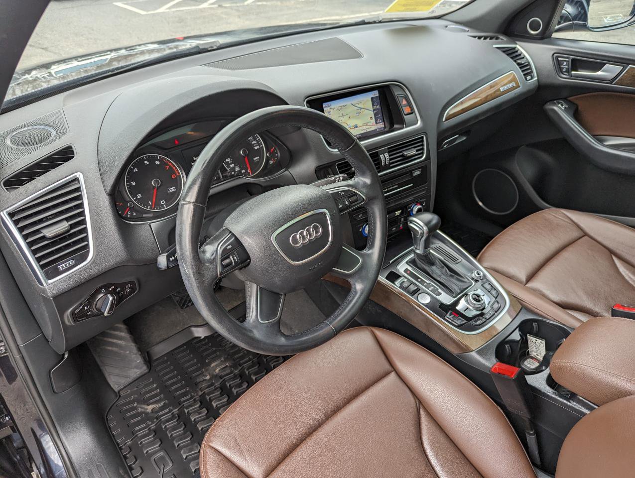 Used 2016 Audi Q5 2.0T Premium Plus w/ Technology Package image 13