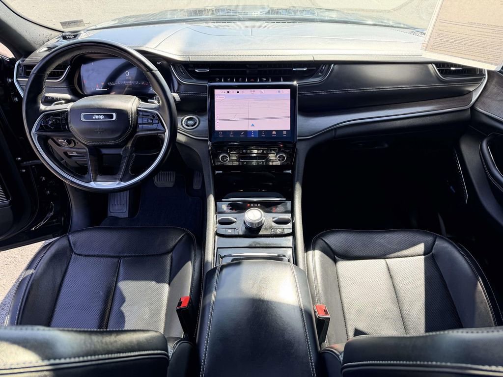 Used 2022 Jeep Grand Cherokee L Overland AWD/4WD image 2