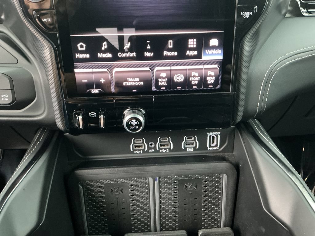 Used 2026 RAM 3500 Limited AWD/4WD image 23