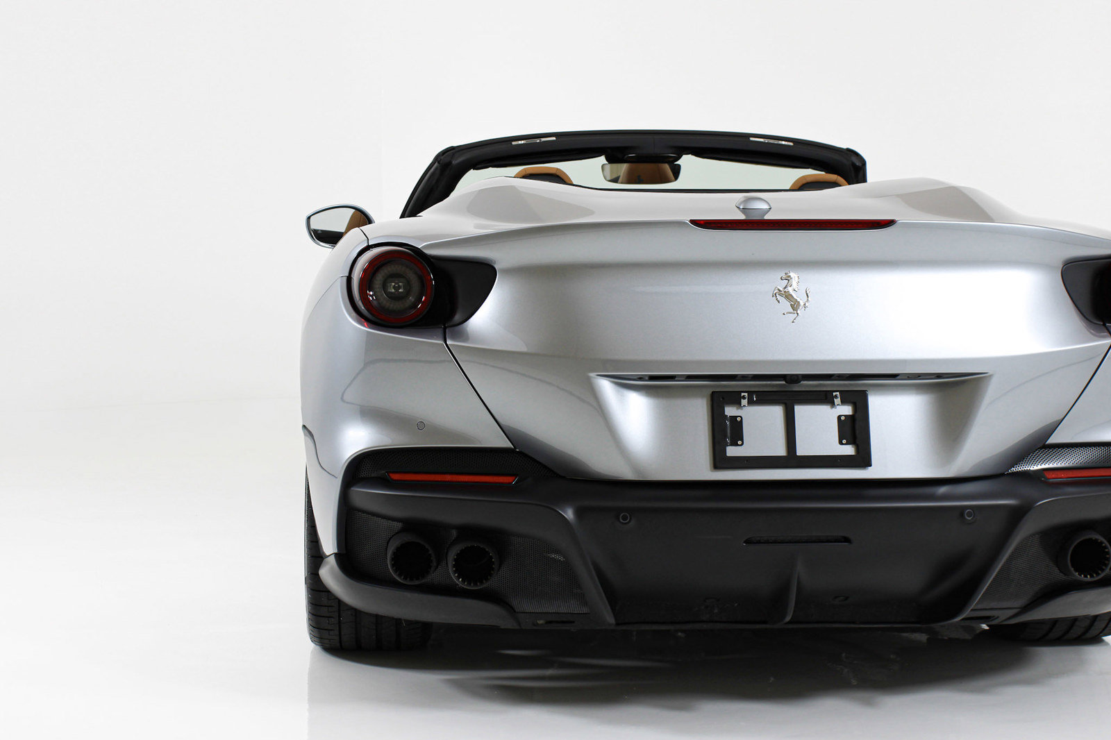 Certified 2023 Ferrari Portofino M RWD image 28